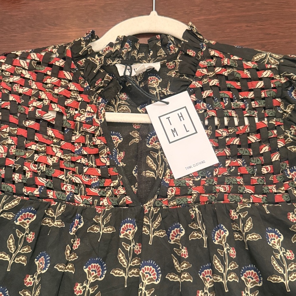 NWT THML Black Petal and Pitch Blouse with Red and Blue Floral Design Size XS - Picture 2 of 5